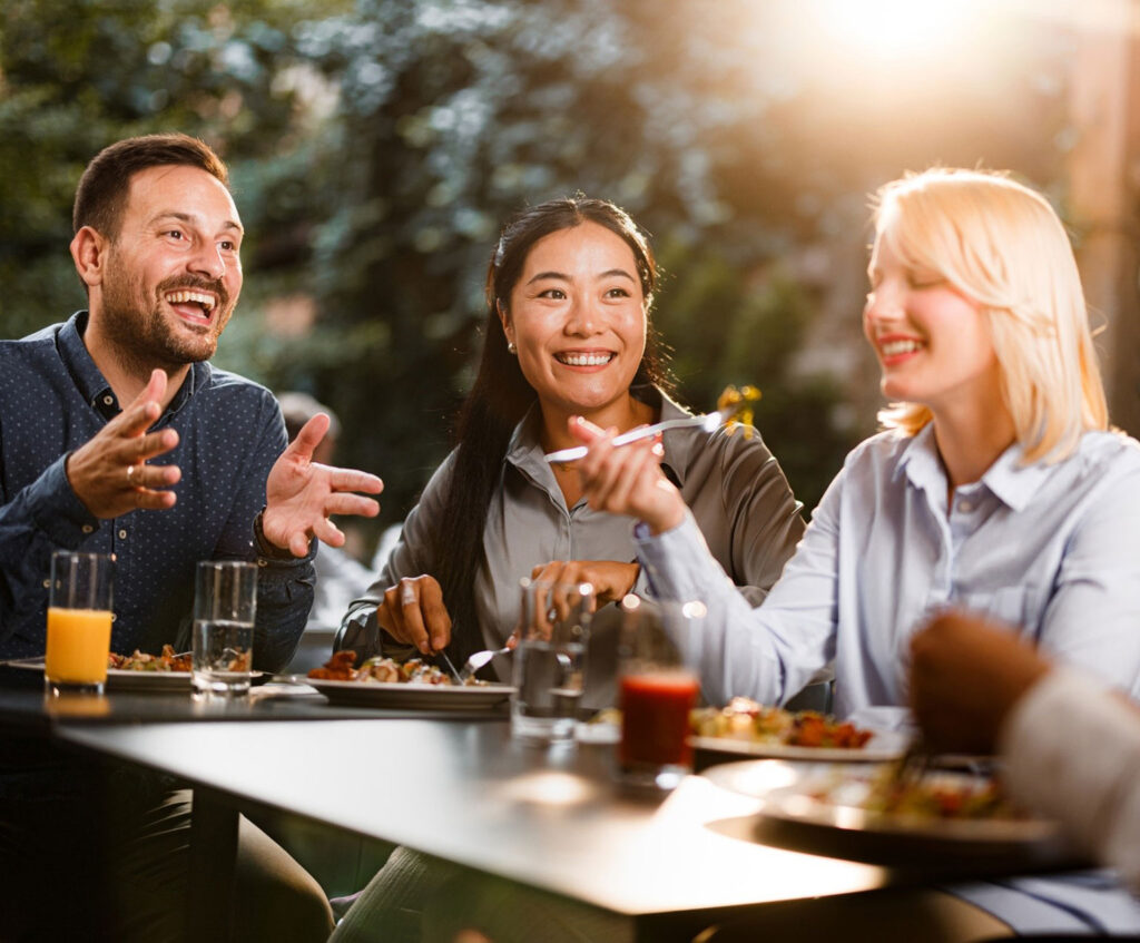 A Group Enjoying Outdoor Patio Dining | Pierro's Italian Bistro